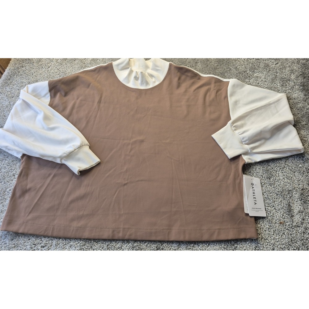 NWT Athleta Brown & Cream Size 2X Long Sleeve Pullover Active‎ Wear Stretch Top